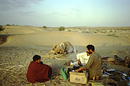 Nachtlager in den Sanddünen der Thar-Wüste