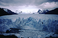 Der Perito Moreno-Gletscher - 35 km lang, 3,5 km breit und 60 m hoch